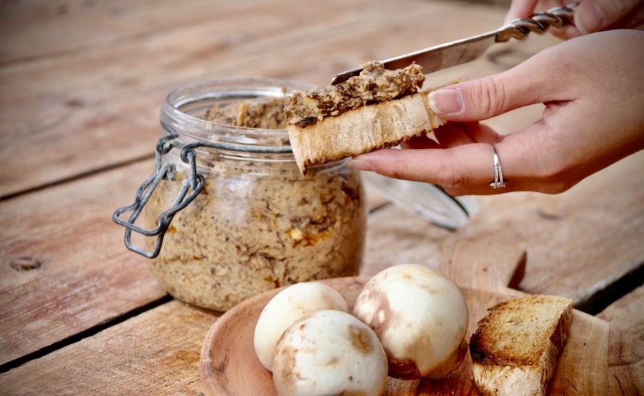 Pâté végétal aux champignons et aux noix